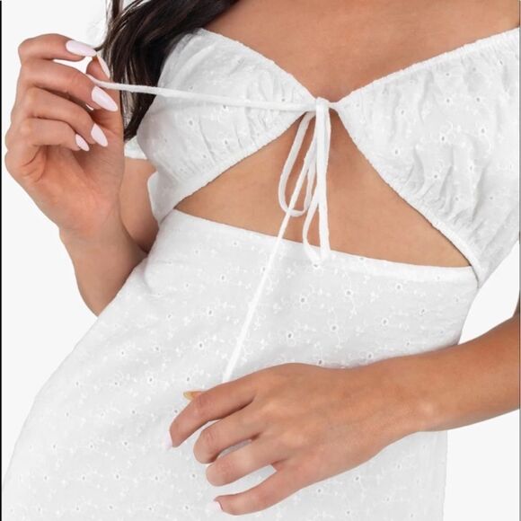 Kittenish White Eyelet Dress Size Large - Picture 2 of 12